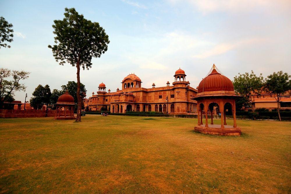 The Lallgarh Palace A Heritage Hotel 비카네르 외부 사진