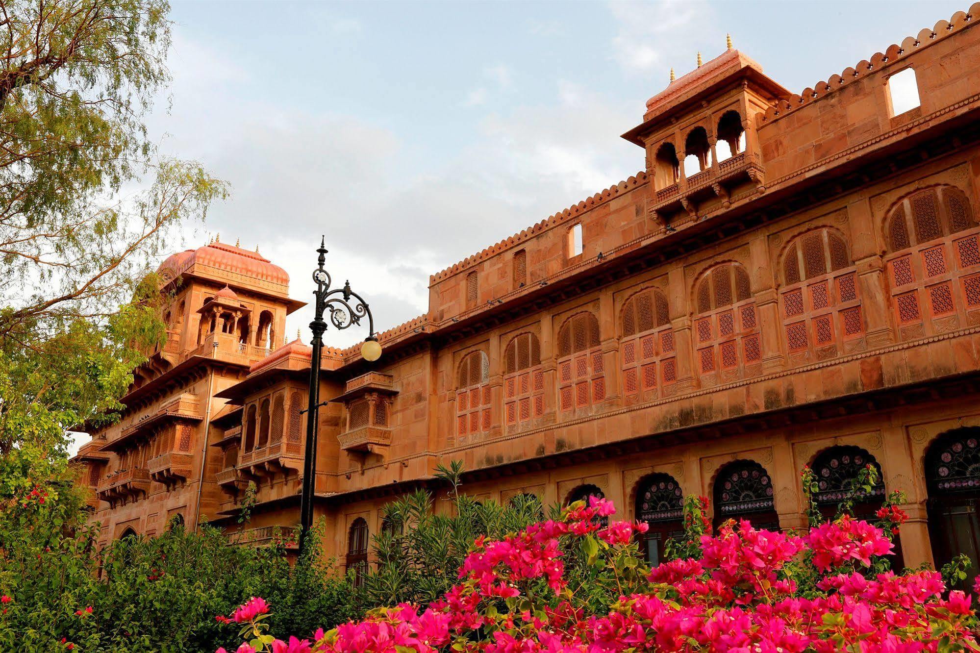 The Lallgarh Palace A Heritage Hotel 비카네르 외부 사진