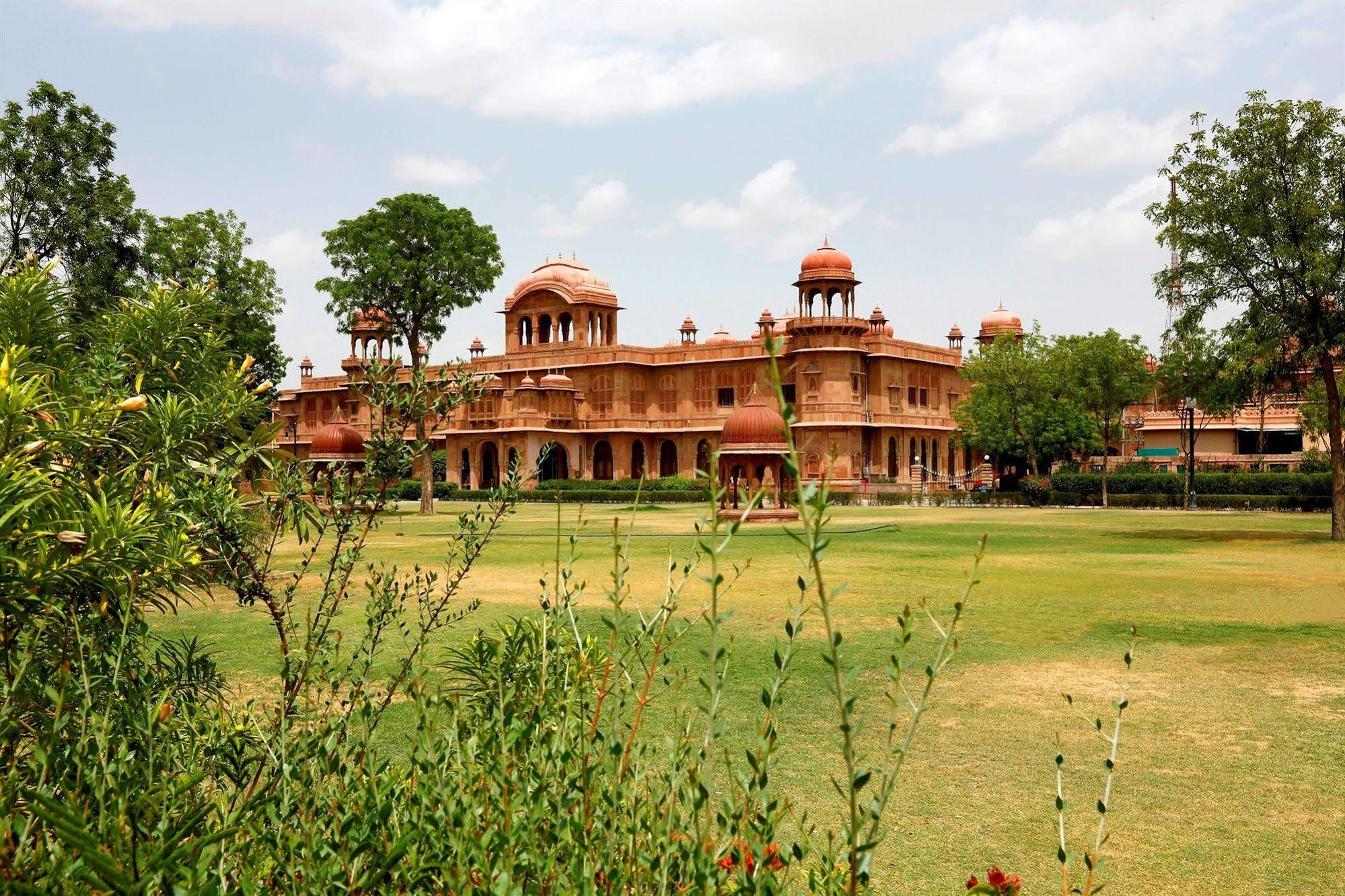 The Lallgarh Palace A Heritage Hotel 비카네르 외부 사진