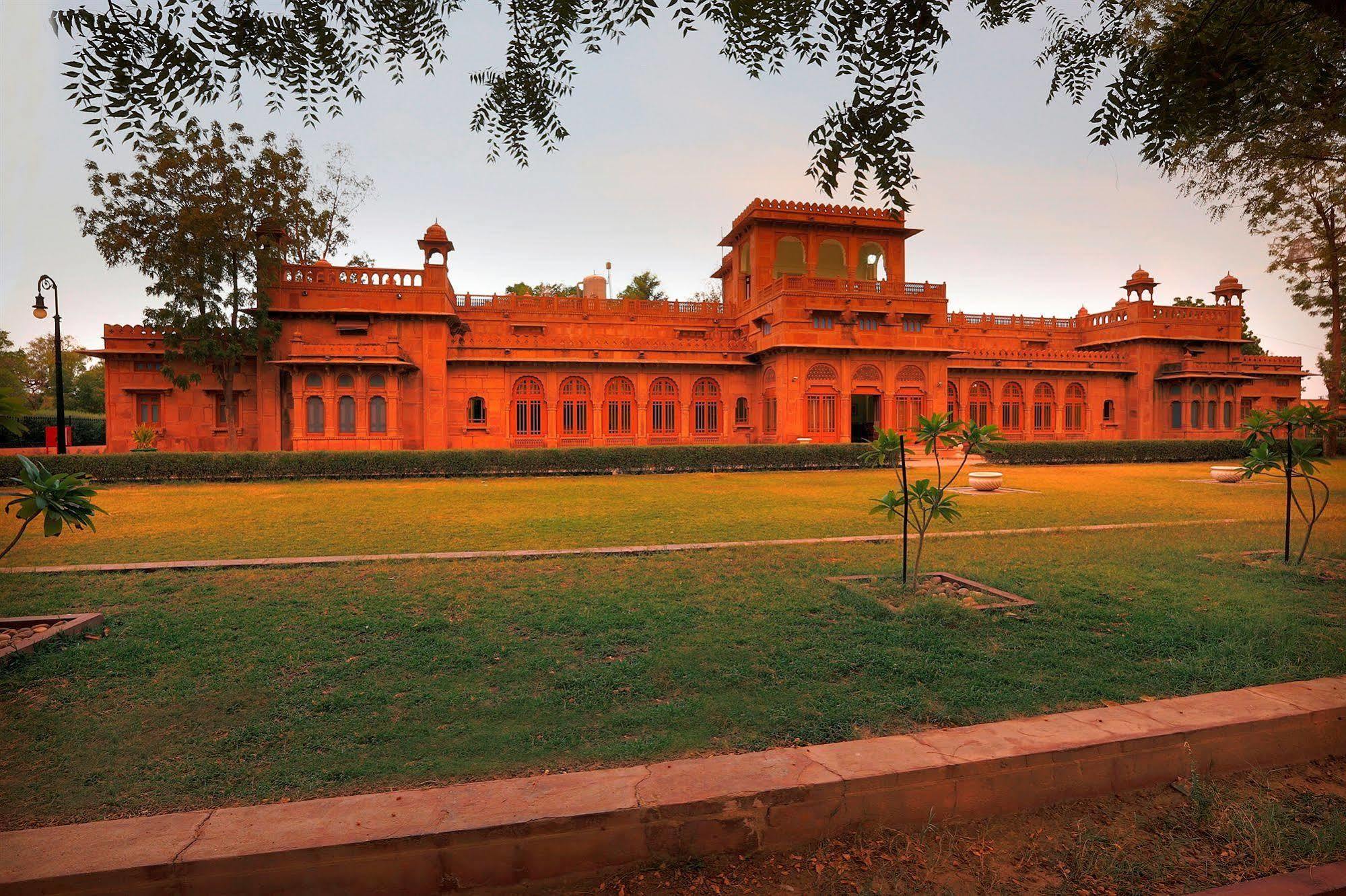 The Lallgarh Palace A Heritage Hotel 비카네르 외부 사진