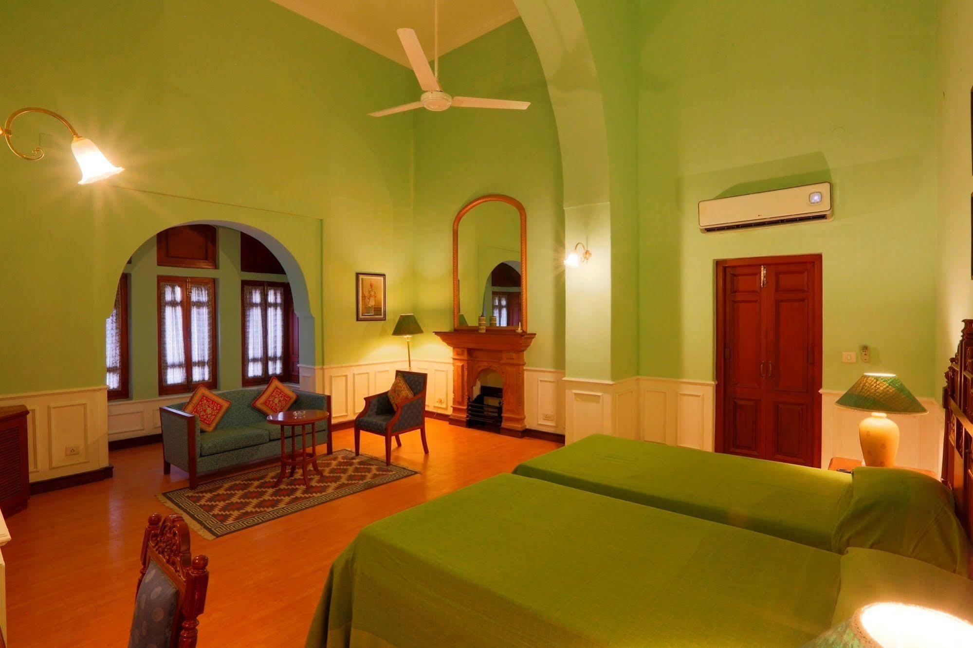 The Lallgarh Palace A Heritage Hotel 비카네르 외부 사진