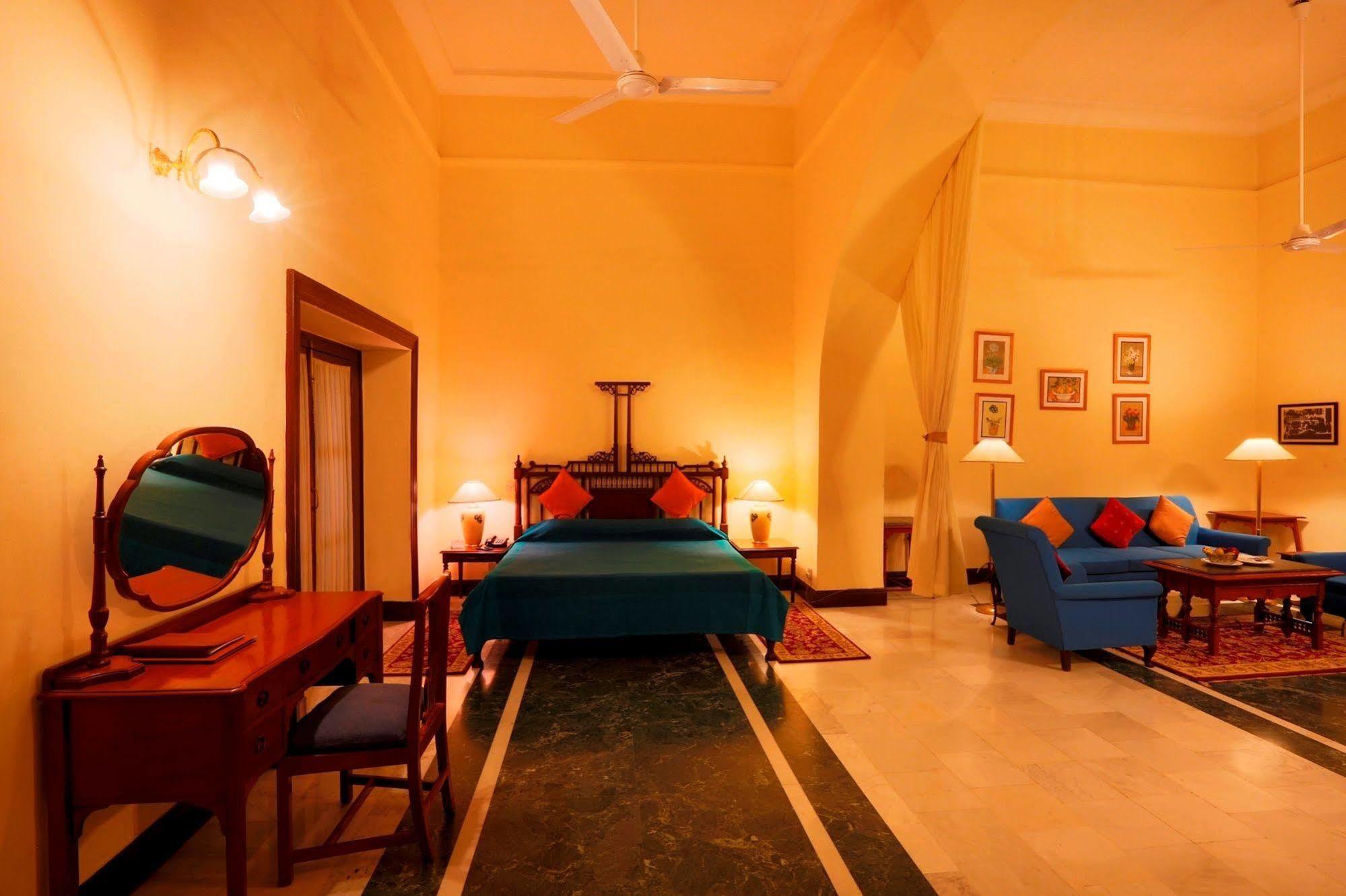 The Lallgarh Palace A Heritage Hotel 비카네르 외부 사진